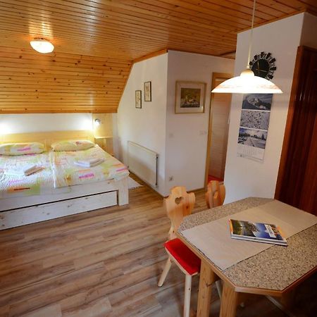 Apartmaji Zupancic بوينج المظهر الخارجي الصورة