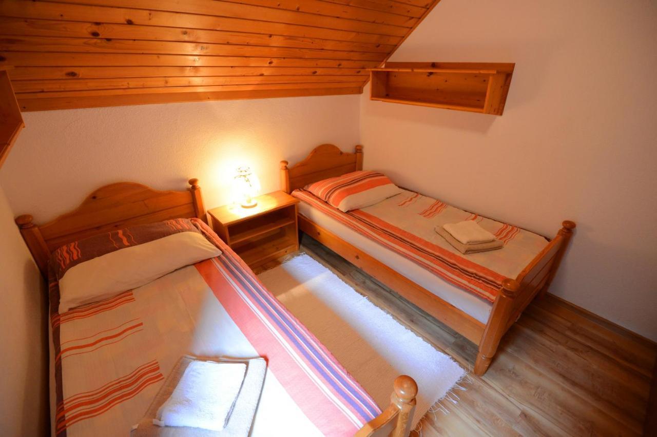 Apartmaji Zupancic بوينج المظهر الخارجي الصورة